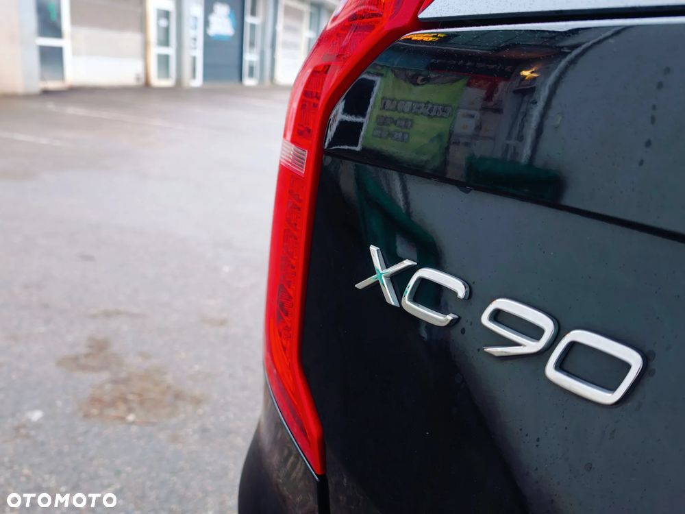 Volvo XC 90 T6 AWD Geartronic Momentum - 36