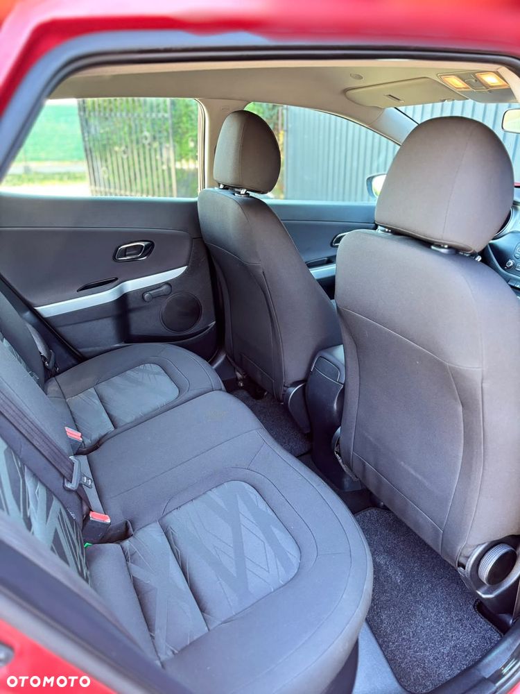 Kia Ceed 1.4 CVVT Dream-Team Edition - 23