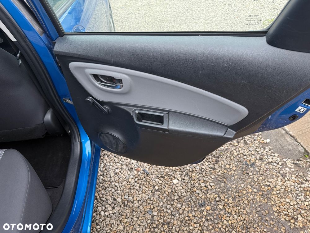 Toyota Yaris 1.0 Luna - 27