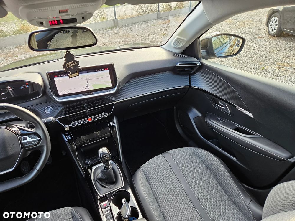 Peugeot 208 Benzin 100 Allure - 15