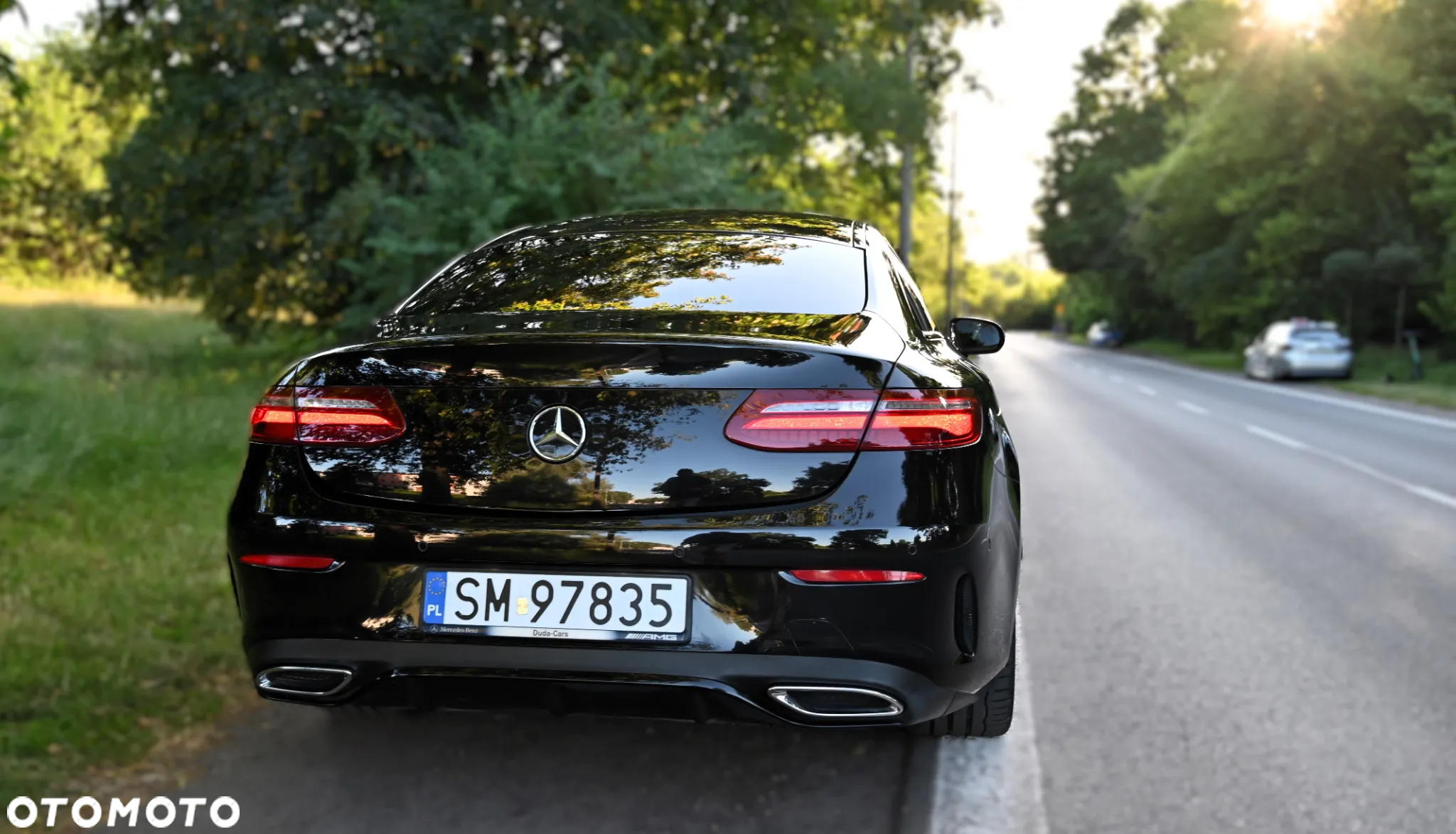 Mercedes-Benz Klasa E 220 d Coupe 4-Matic 9G-TRONIC - 16