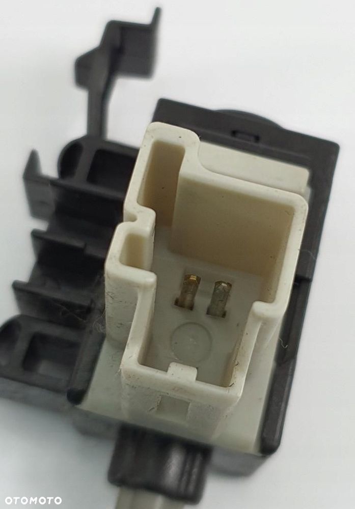 CZUJNIK STOPU FORD FOCUS MK2 2.0 16V - 3