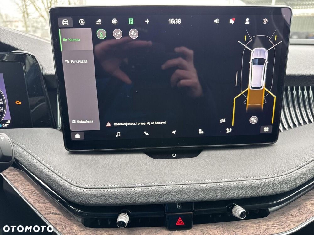 Skoda Superb 2.0 TDI SCR 4x4 L&K DSG - 23