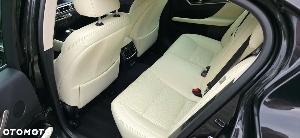 Lexus GS 300h Elegance - 15