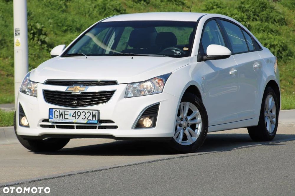 Chevrolet Cruze 1.8 LT - 4