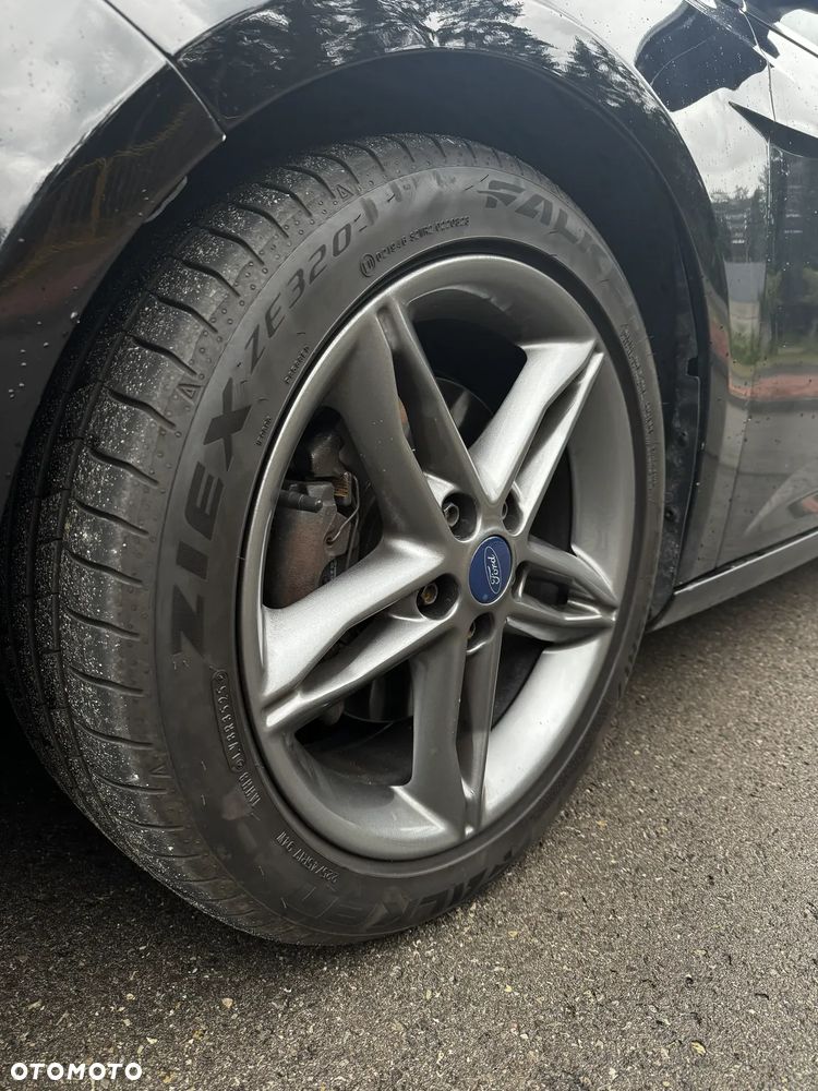 Ford Focus - 8
