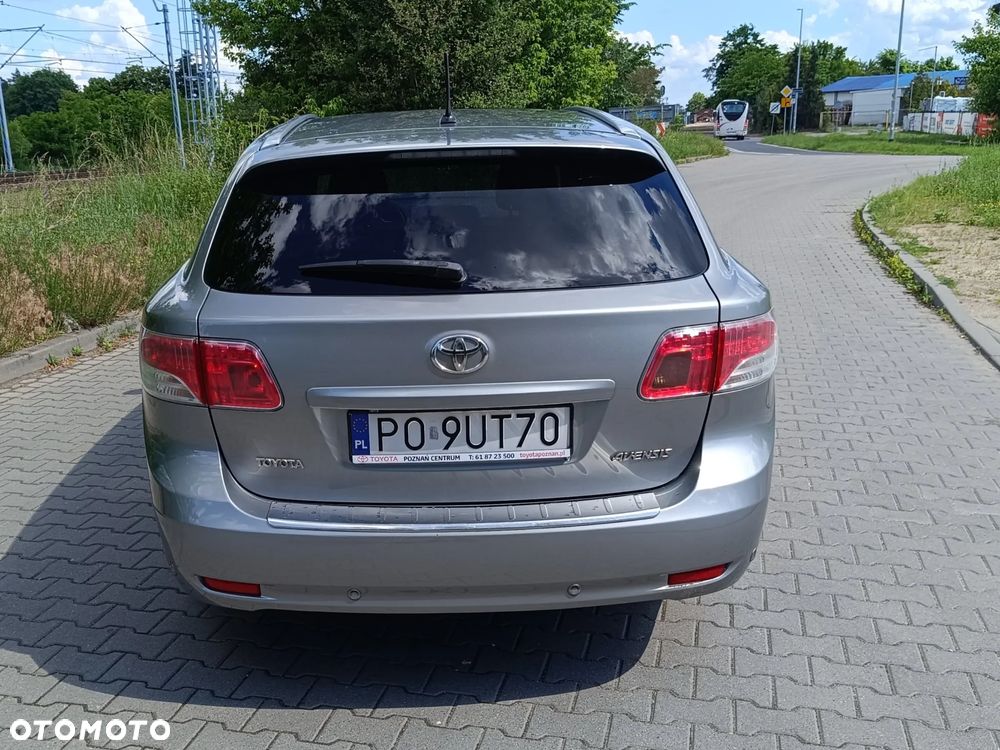 Toyota Avensis 2.0 Prestige NAVI - 17