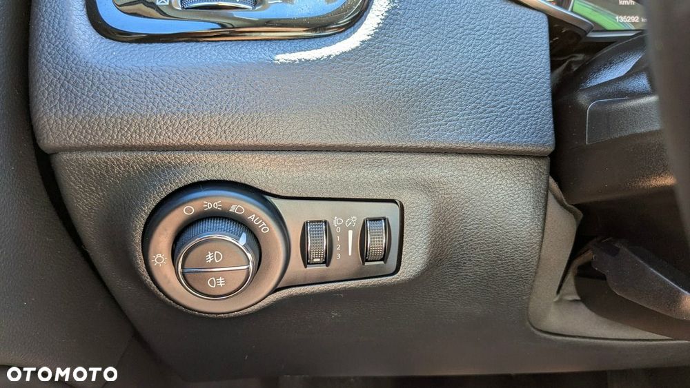 Jeep Compass - 34