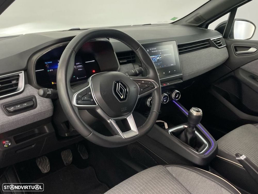 Renault Clio 1.0 TCe Techno Bi-Fuel - 16