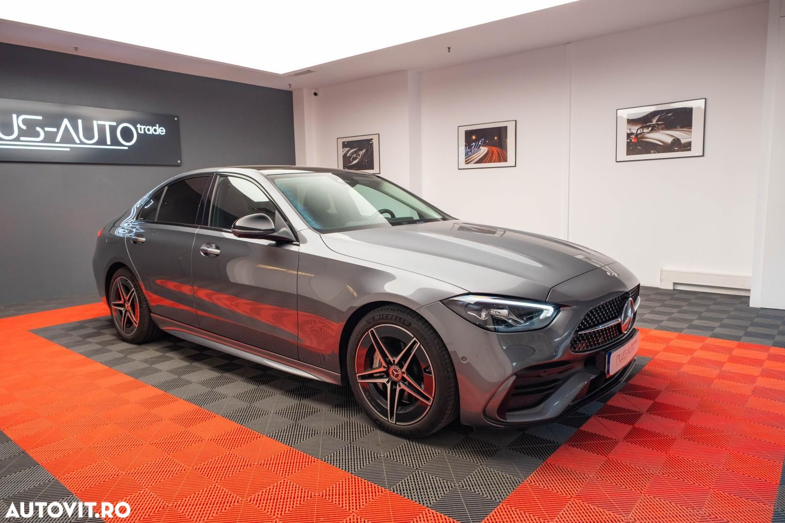 Mercedes-Benz C 300 4Matic T 9G-TRONIC - 1