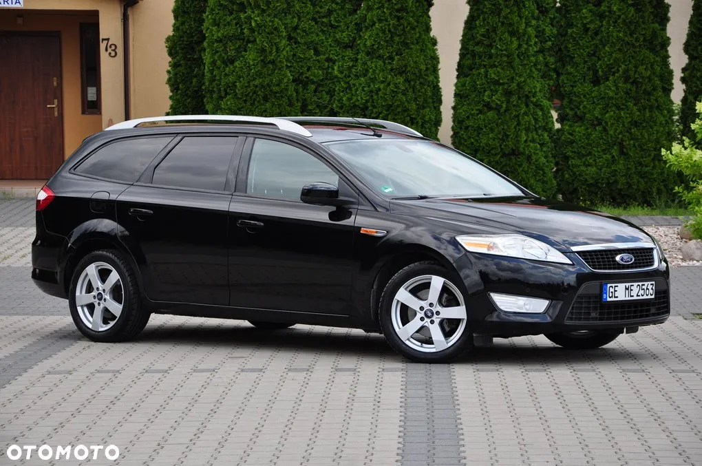 Ford Mondeo 2.0 FF Ghia - 10