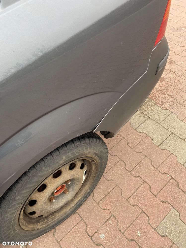 Ford Focus 1.8 FX - 11