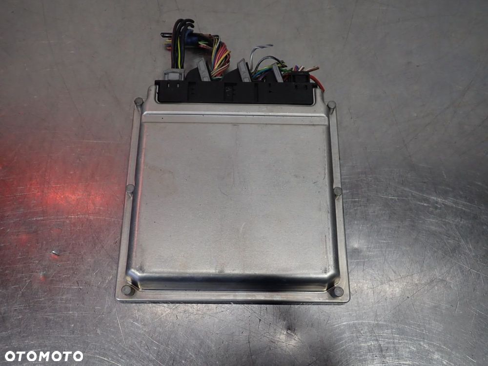 KOMPUTER SILNIKA MERCEDES - BENZ W203   A6111537879 0281011002 - 1