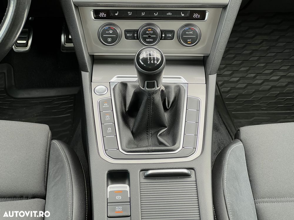 Volkswagen Passat Alltrack 2.0 TDI SCR (BMT) 4Mot - 16