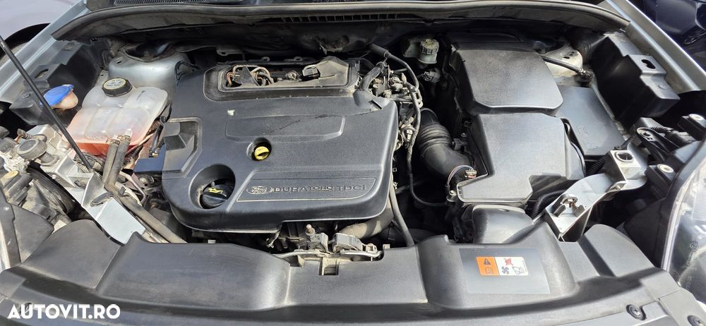 FORD Kuga 2011 — imagine 3