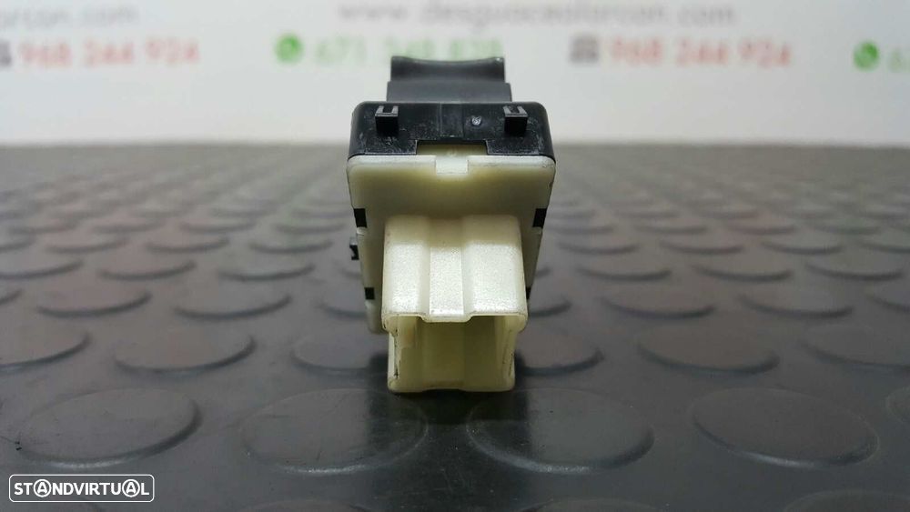 COMANDO DO ELEVADOR FRENTE DIREITO RENAULT CLIO IV LIMITED - 2