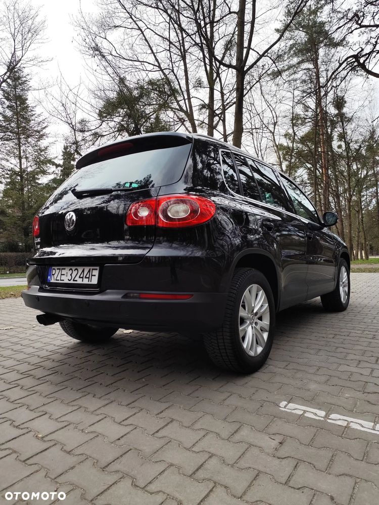 Volkswagen Tiguan - 17