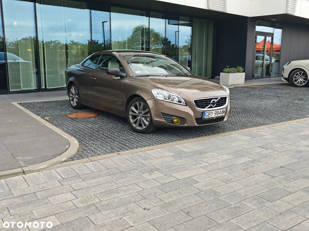 Volvo C70 T5 Momentum - 11