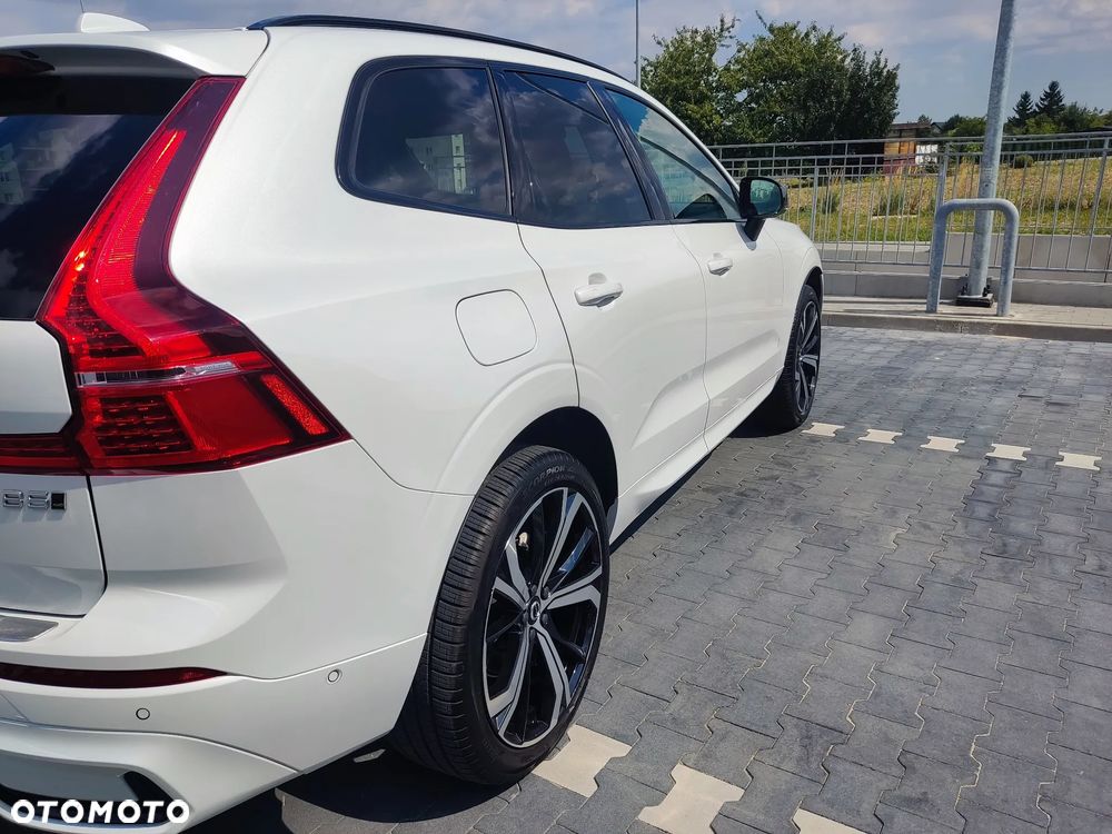Volvo XC 60 B5 B AWD Ultimate Bright - 4