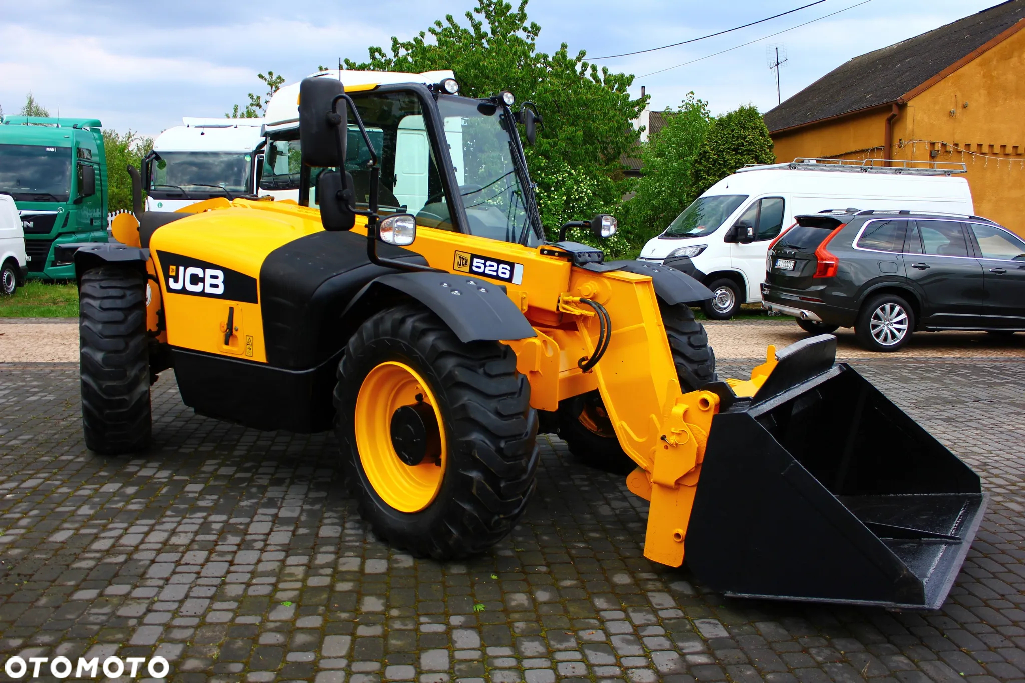 JCB ŁADOWARKA TELESKOPOWA JCB 526-56 AGRI  3 TRYBY SKRĘTNE JOYSTICK SILNIK 4.4L 4X4 - 10