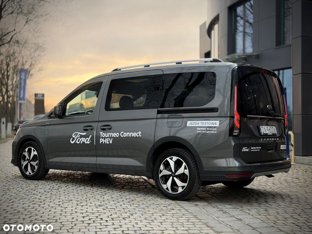 Ford Tourneo Connect Grand - 20