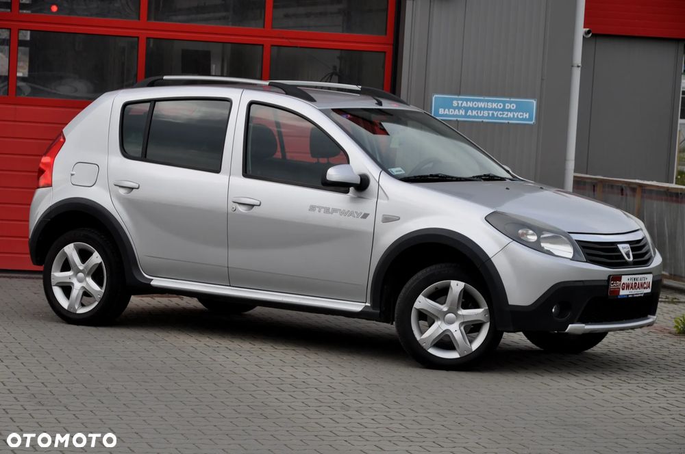 Dacia Sandero Stepway 1.6 - 8