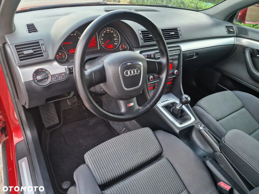 Audi A4 Avant - 23
