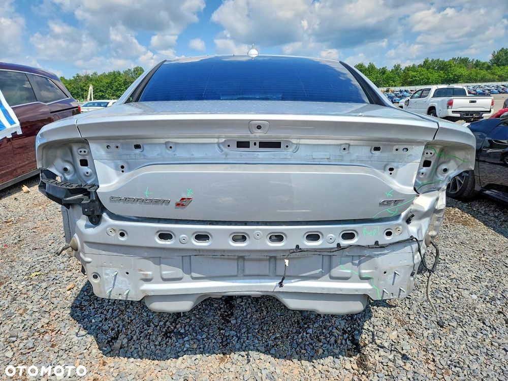 Dodge Charger - 7