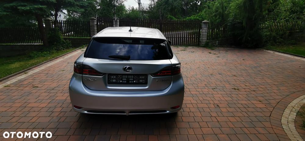 Lexus CT 200h Prestige - 6