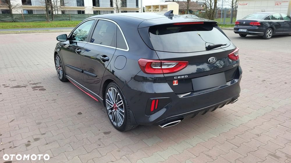 Kia Ceed - 6