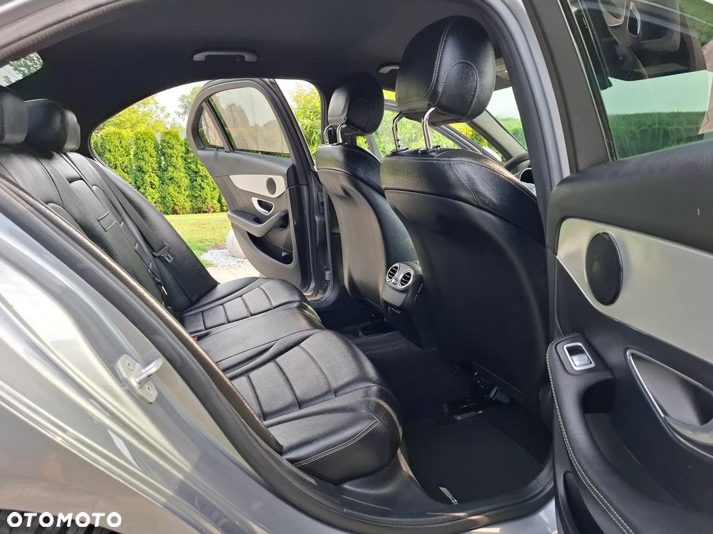 Mercedes-Benz Klasa C 200 d 7G-TRONIC AMG Line - 27