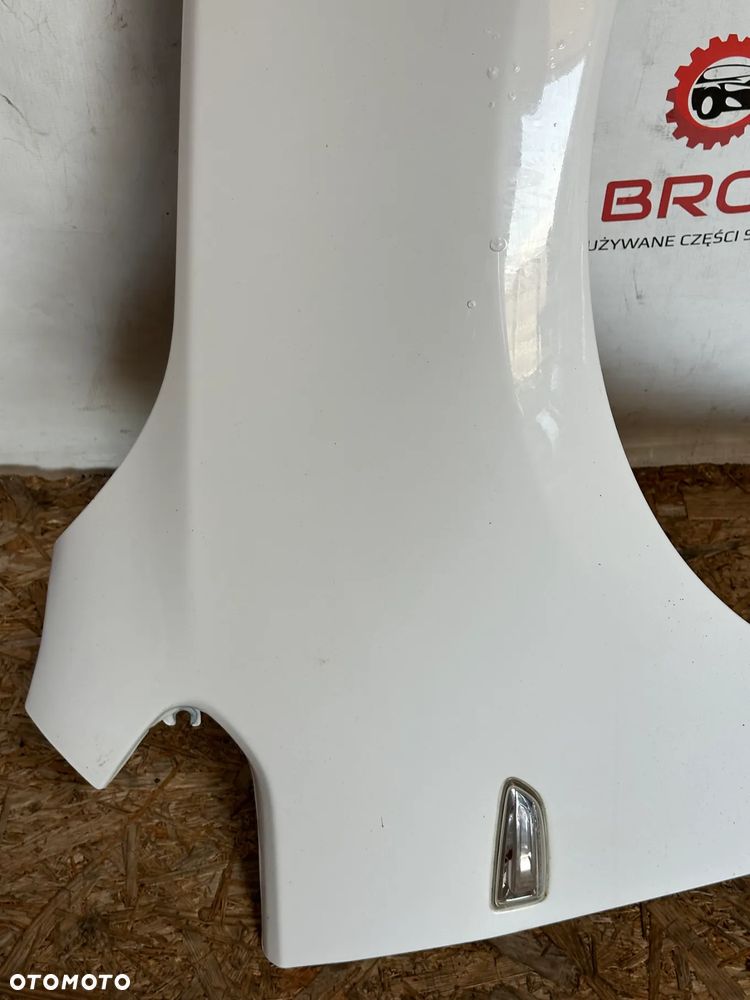 BŁOTNIK PRZEDNI PRAWY OPEL ASTRA IV LIFT  Z40R - 3