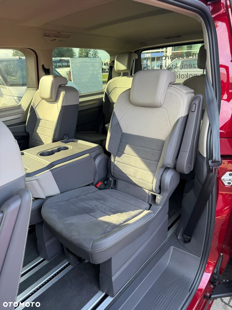 Volkswagen Multivan - 18