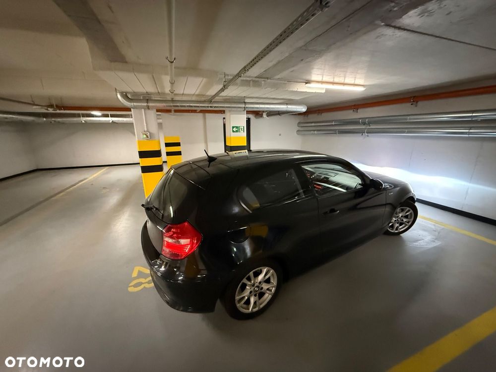 BMW Seria 1 120d DPF Edition Sport - 2