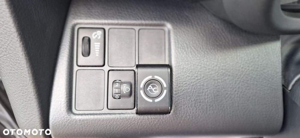 Toyota RAV4 - 18