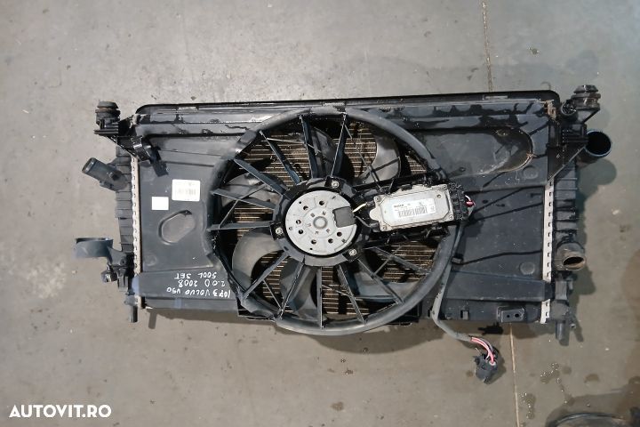 Set radiatoare motor 3M5H-8C607-TA 3M5H-8005-TL 137328558 9M51-9L440- - 2