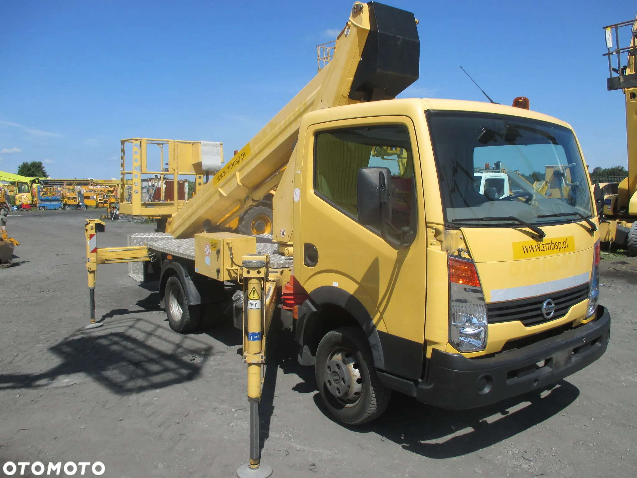 Nissan Ruthmann TB270 - 10