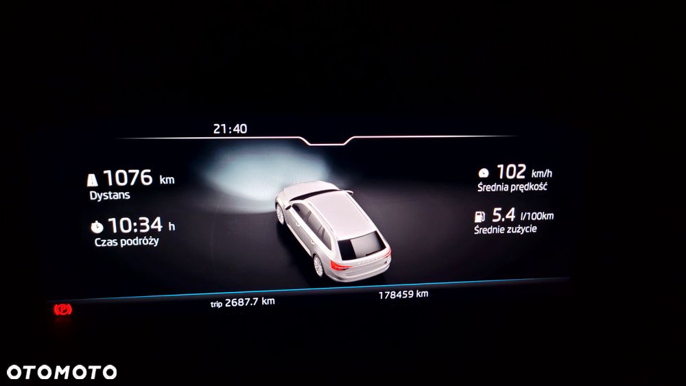 Skoda Superb 2.0 TDI DSG Premium Edition - 14