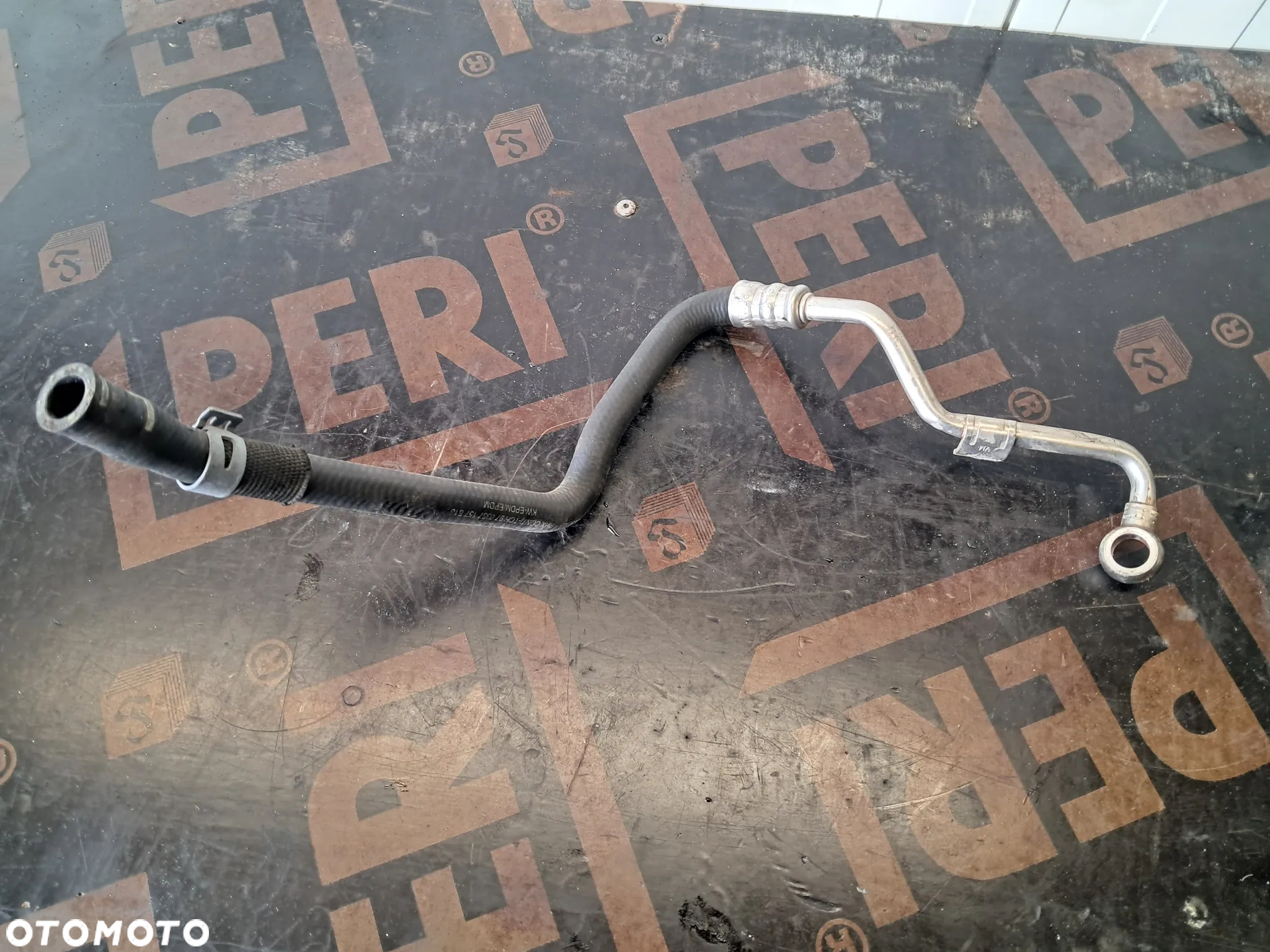Przewód Rurka Wąż Wody 06H121492C Audi A4 B8 A5 1.8 2.0TFSI - 2