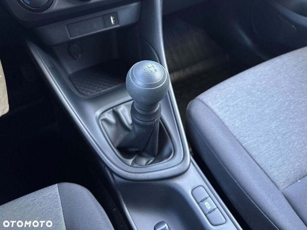 Toyota Yaris - 19