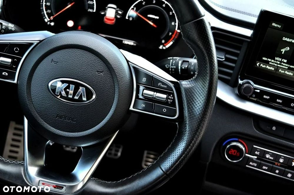 Kia ProCeed 1.4 T-GDI GT Line - 36