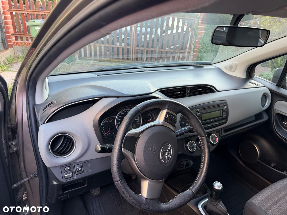 Toyota Yaris - 8