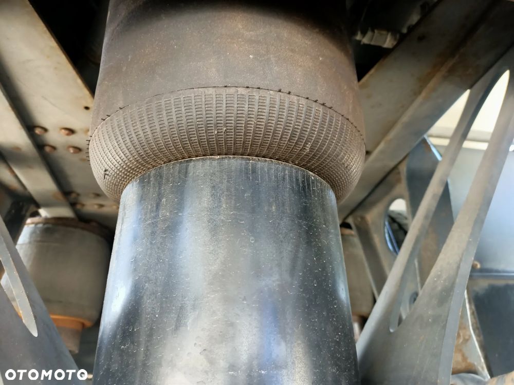 DAF CF 370 EURO 6 chłodnia Supra 750 na 20 palet - 27