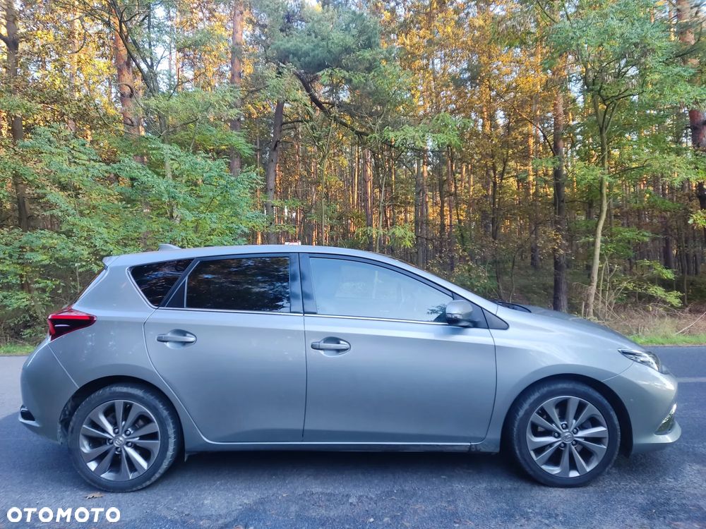 Toyota Auris 1.8 VVT-i Hybrid Automatik Executive - 2