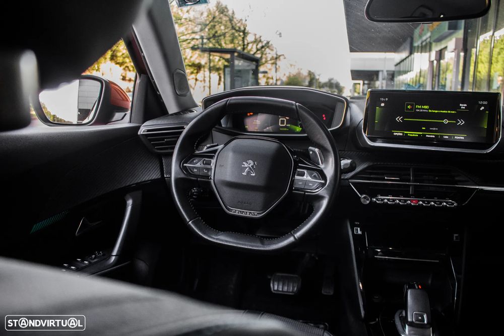 Peugeot 2008 1.5 BlueHDi Allure EAT8 - 35