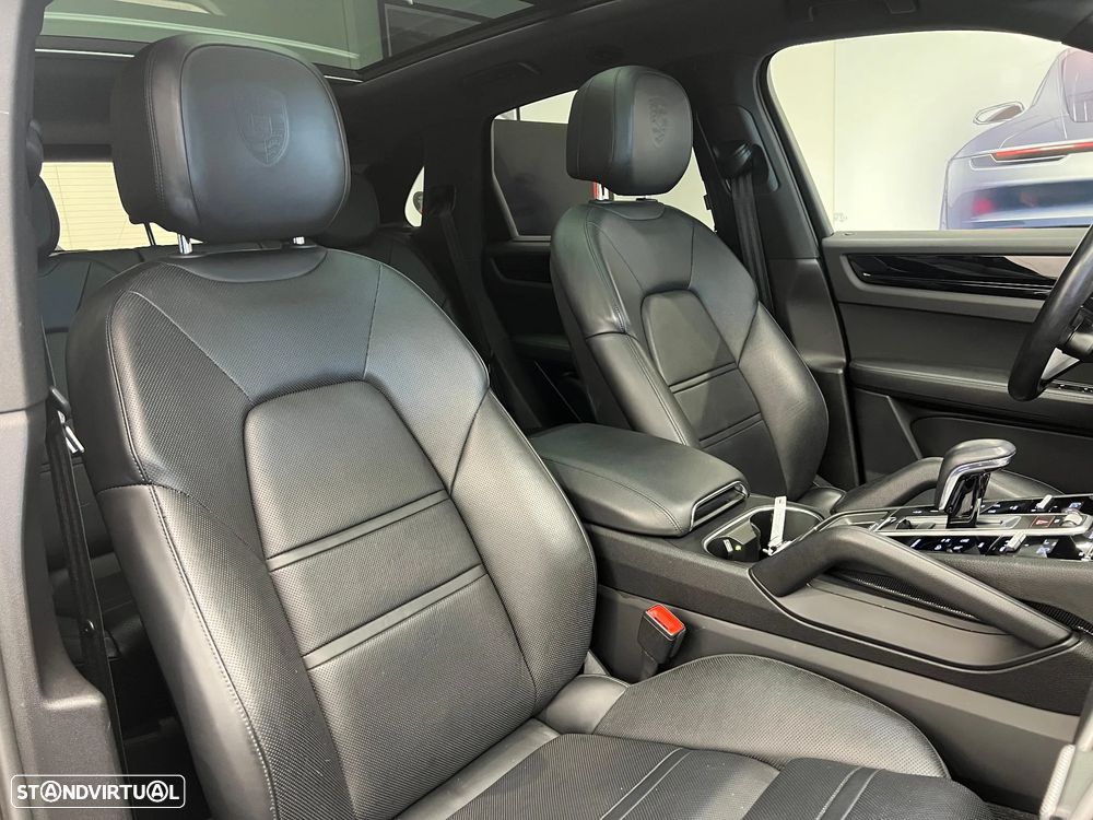 Porsche Cayenne - 31