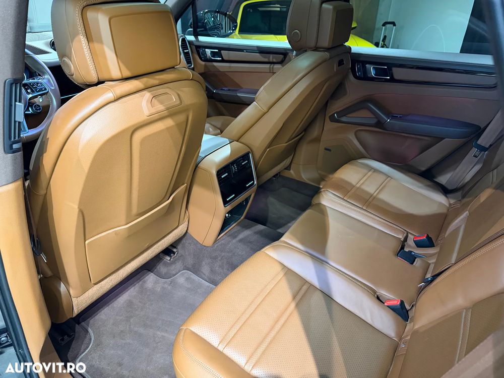 Porsche Cayenne E-Hybrid Tiptronic S Platinum Edition - 21