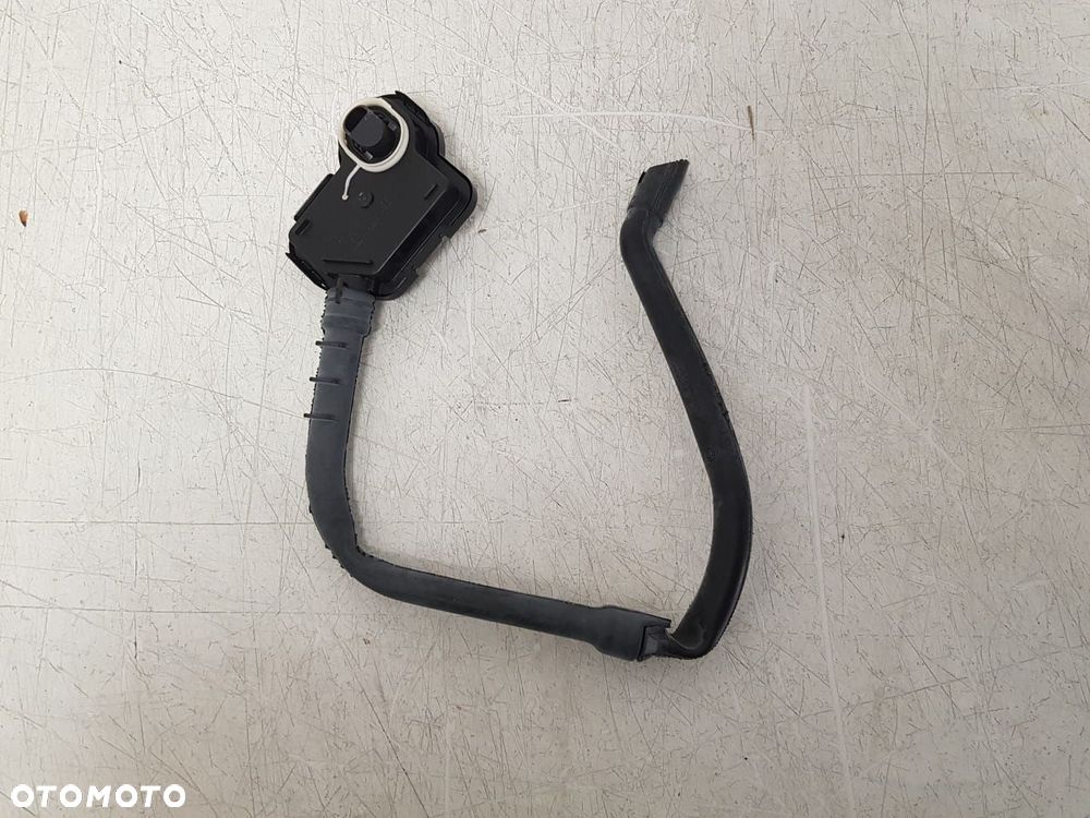 NOWY PRZEWÓD ODPŁYW WODY NAGRZEWNICY CORSA F ASTRA L ZAFIRA D  9675617280 9801338080 - 3