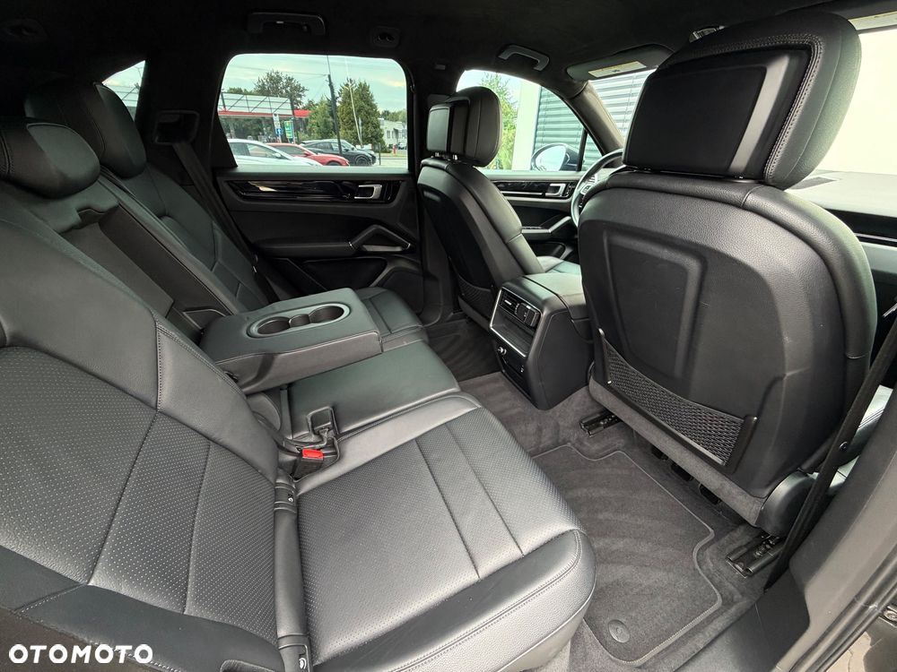 Porsche Cayenne Tiptronic S Platinum Edition - 28