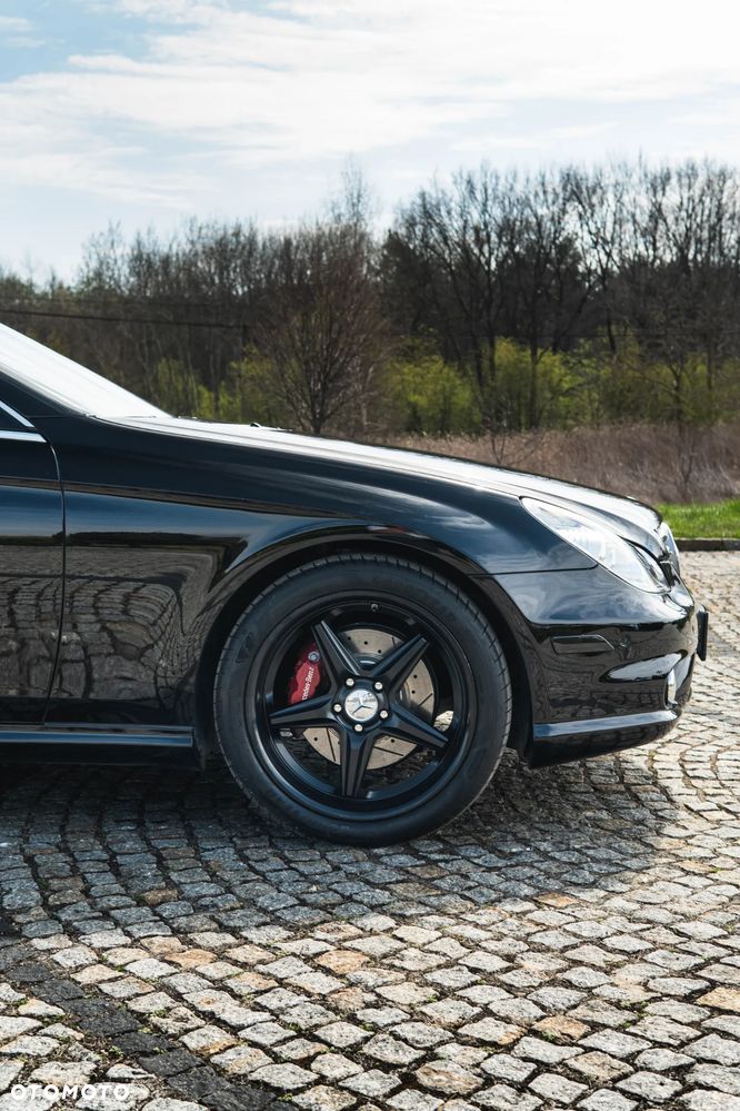 Mercedes-Benz CLS - 24